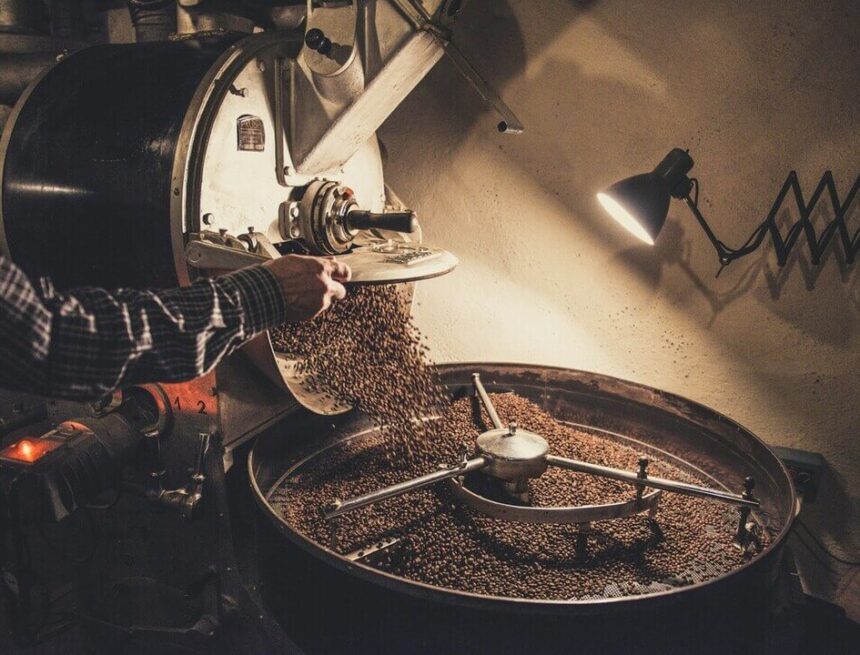 Foto: Yanapi Senaud för Unsplash Kafferosterier i Sverige – hitta ditt lokala kafferosteri
